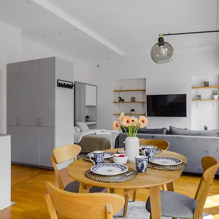 P&o Serviced Warecka Ii Apartamento