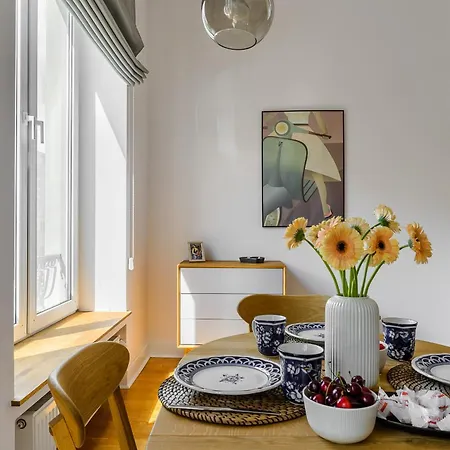 P&o Serviced Warecka Ii